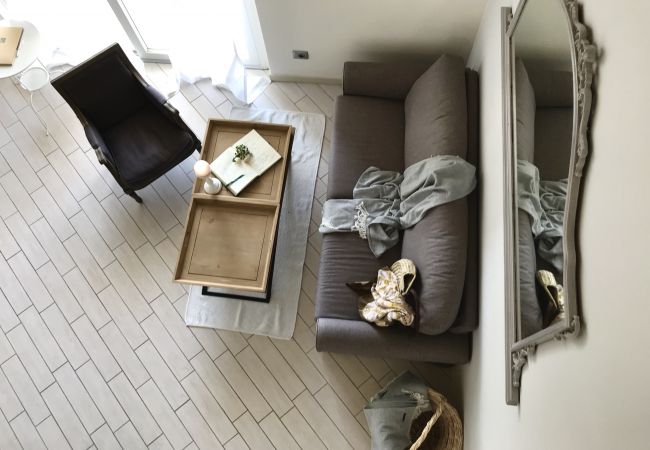Ferienwohnung in Tignale - Borgo le Vigne, Il Mosto mit Frühstück und Wellnesscenter - ONLY ADULTS Ferienwohnung in Tignale - Borgo le Vigne, Il Mosto mit Frühstück und Wellnesscenter - ONLY ADULTS