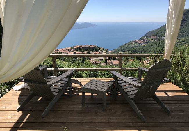 Ferienwohnung in Tignale - Borgo le Vigne, Il Mosto mit Frühstück und Wellnesscenter - ONLY ADULTS Ferienwohnung in Tignale - Borgo le Vigne, Il Mosto mit Frühstück und Wellnesscenter - ONLY ADULTS