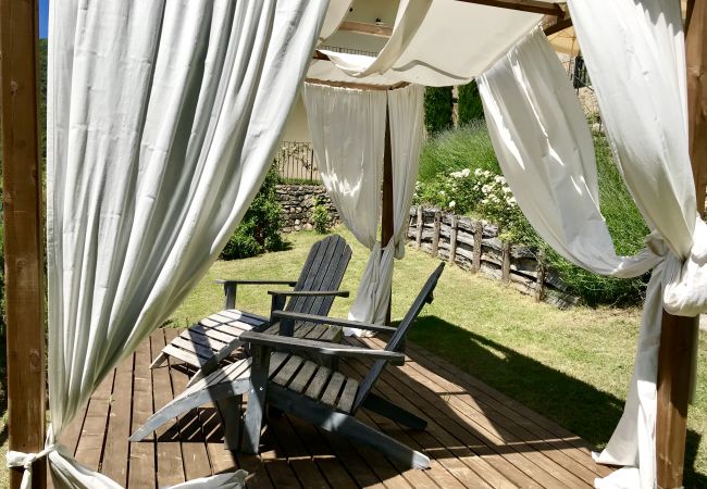 Ferienwohnung in Tignale - Borgo le Vigne, Il Mosto mit Frühstück und Wellnesscenter - ONLY ADULTS Ferienwohnung in Tignale - Borgo le Vigne, Il Mosto mit Frühstück und Wellnesscenter - ONLY ADULTS