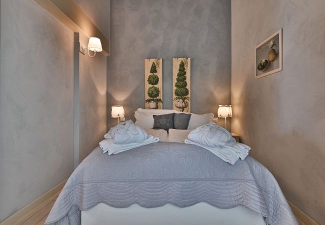 Ferienwohnung in Tignale - Borgo le Vigne, Il Mosto mit Frühstück und Wellnesscenter - ONLY ADULTS Ferienwohnung in Tignale - Borgo le Vigne, Il Mosto mit Frühstück und Wellnesscenter - ONLY ADULTS