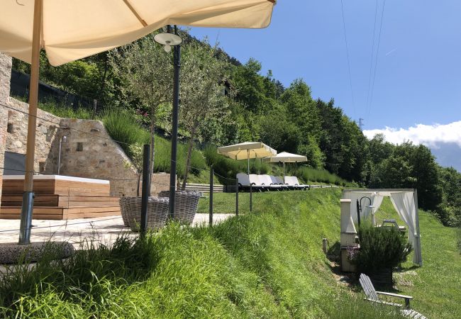 Ferienwohnung in Tignale - Borgo le Vigne, La Vendemmia mit Frühstück und Wellnesscenter - ONLY ADULTS Ferienwohnung in Tignale - Borgo le Vigne, La Vendemmia mit Frühstück und Wellnesscenter - ONLY ADULTS