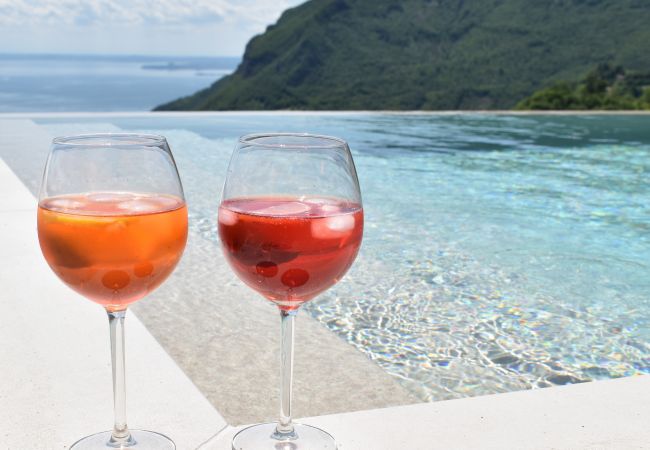 Ferienwohnung in Tignale - Borgo le Vigne, La Vendemmia mit Frühstück und Wellnesscenter - ONLY ADULTS Ferienwohnung in Tignale - Borgo le Vigne, La Vendemmia mit Frühstück und Wellnesscenter - ONLY ADULTS