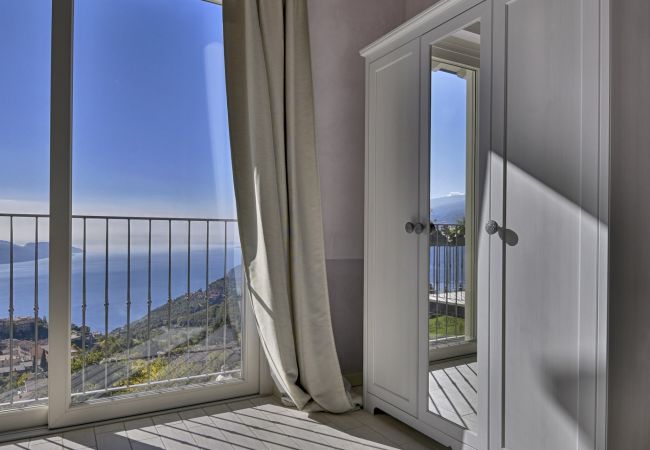 Ferienwohnung in Tignale - Borgo le Vigne, La Vendemmia mit Frühstück und Wellnesscenter - ONLY ADULTS Ferienwohnung in Tignale - Borgo le Vigne, La Vendemmia mit Frühstück und Wellnesscenter - ONLY ADULTS