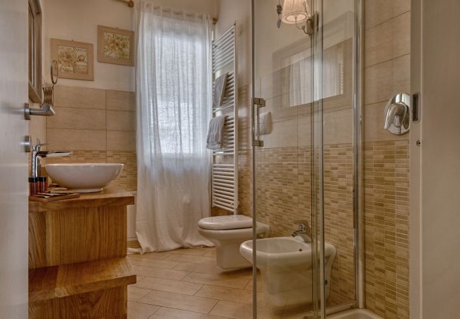 Ferienwohnung in Tignale - Borgo le Vigne, La Vendemmia mit Frühstück und Wellnesscenter - ONLY ADULTS Ferienwohnung in Tignale - Borgo le Vigne, La Vendemmia mit Frühstück und Wellnesscenter - ONLY ADULTS