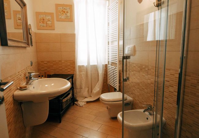 Ferienwohnung in Tignale - Borgo le Vigne, L'Uva rara  mit Frühstück und Wellnesscenter - ONLY ADULTS Ferienwohnung in Tignale - Borgo le Vigne, L'Uva rara  mit Frühstück und Wellnesscenter - ONLY ADULTS