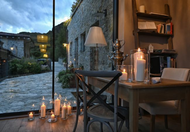 Ferienwohnung in Tignale - Borgo le Vigne, L'Uva rara  mit Frühstück und Wellnesscenter - ONLY ADULTS Ferienwohnung in Tignale - Borgo le Vigne, L'Uva rara  mit Frühstück und Wellnesscenter - ONLY ADULTS