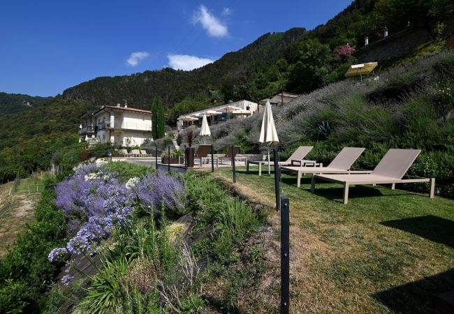 Ferienwohnung in Tignale - Borgo le Vigne, L'Uva rara  mit Frühstück und Wellnesscenter - ONLY ADULTS Ferienwohnung in Tignale - Borgo le Vigne, L'Uva rara  mit Frühstück und Wellnesscenter - ONLY ADULTS