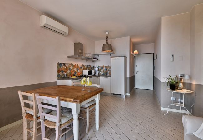 Ferienwohnung in Tignale - Borgo le Vigne, L'Uva rara  mit Frühstück und Wellnesscenter - ONLY ADULTS Ferienwohnung in Tignale - Borgo le Vigne, L'Uva rara  mit Frühstück und Wellnesscenter - ONLY ADULTS