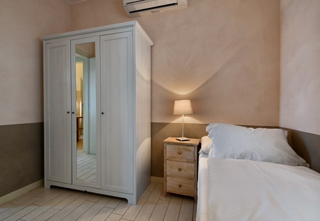 Ferienwohnung in Tignale - Borgo le Vigne, L'Uva rara  mit Frühstück und Wellnesscenter - ONLY ADULTS Ferienwohnung in Tignale - Borgo le Vigne, L'Uva rara  mit Frühstück und Wellnesscenter - ONLY ADULTS