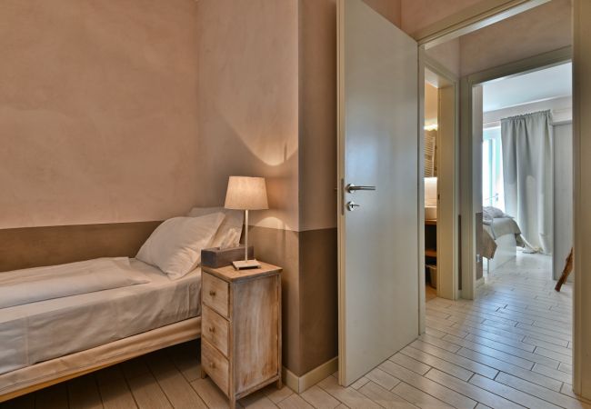 Ferienwohnung in Tignale - Borgo le Vigne, L'Uva rara  mit Frühstück und Wellnesscenter - ONLY ADULTS Ferienwohnung in Tignale - Borgo le Vigne, L'Uva rara  mit Frühstück und Wellnesscenter - ONLY ADULTS