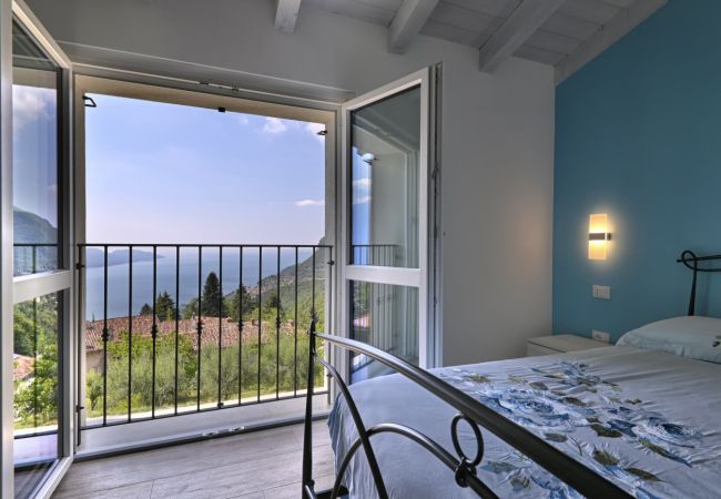Villa in Tignale - Villa Pineta - Theater Home, mit Seeblick, wunderschönem Pool und ideal für Familien Villa in Tignale - Villa Pineta - Theater Home, mit Seeblick, wunderschönem Pool und ideal für Familien