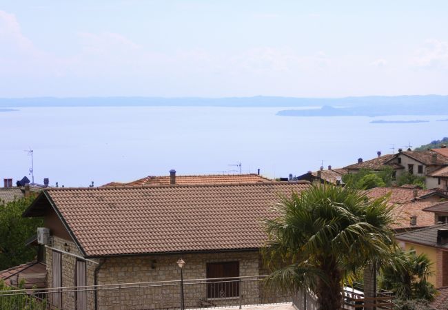 Ferienwohnung in Tignale - Mandorla - Theater Home,  neben das Zentrum mit Seeblick Ferienwohnung in Tignale - Mandorla - Theater Home,  neben das Zentrum mit Seeblick