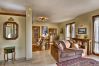 Ferienwohnung in Tignale - Villa Ornella - Belvedere Theater Home, im historischem Zentrum mit wunderschönem Seeblick Ferienwohnung in Tignale - Villa Ornella - Belvedere Theater Home, im historischem Zentrum mit wunderschönem Seeblick