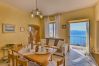 Ferienwohnung in Tignale - Rustico Kristi - Theater Home, mit wunderschönem Seeblick Ferienwohnung in Tignale - Rustico Kristi - Theater Home, mit wunderschönem Seeblick
