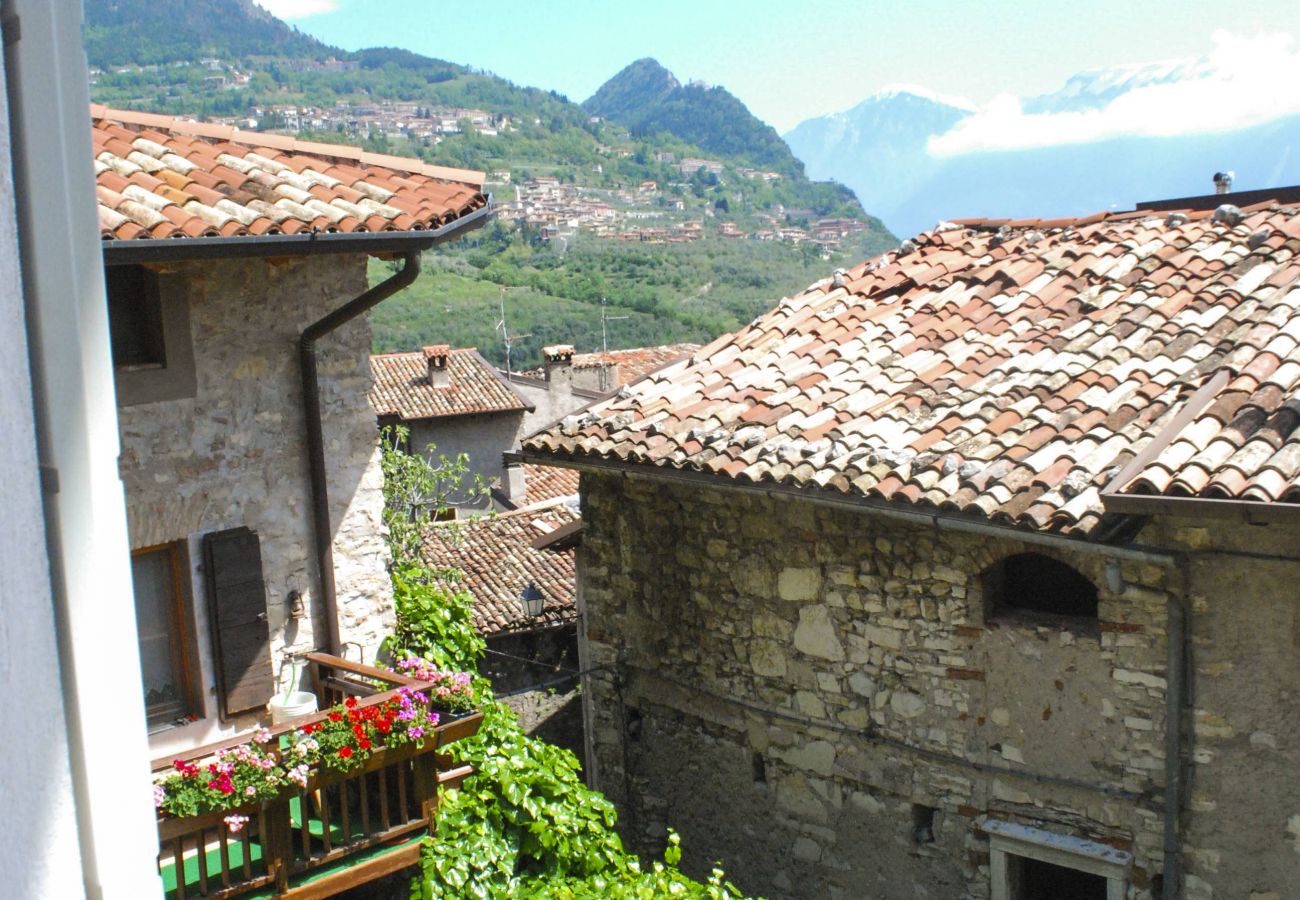 Ferienwohnung in Tignale - La Corte - Gallia,  Theater Home, neue gute eingerichtete  mit Seeblick Ferienwohnung in Tignale - La Corte - Gallia,  Theater Home, neue gute eingerichtete  mit Seeblick
