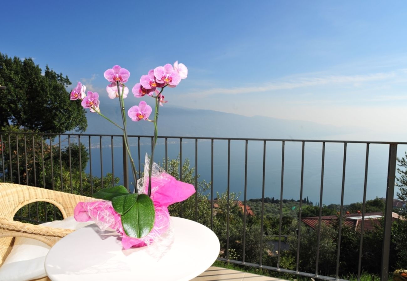 Ferienwohnung in Tignale - I Velieri - Theater Home, mit wunderschönem Seeblick Ferienwohnung in Tignale - I Velieri - Theater Home, mit wunderschönem Seeblick