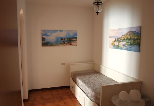 Ferienwohnung in Tignale - Il Patio - Theater Home, mit großem Terrasse und wunderschönem Seeblick Ferienwohnung in Tignale - Il Patio - Theater Home, mit großem Terrasse und wunderschönem Seeblick