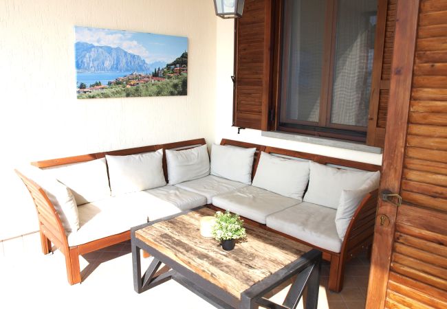 Ferienwohnung in Tignale - Il Patio - Theater Home, mit großem Terrasse und wunderschönem Seeblick Ferienwohnung in Tignale - Il Patio - Theater Home, mit großem Terrasse und wunderschönem Seeblick