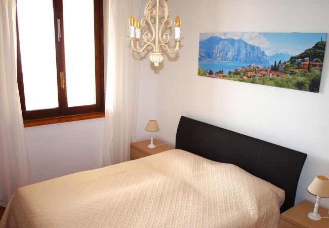 Ferienwohnung in Tignale - Il Patio - Theater Home, mit großem Terrasse und wunderschönem Seeblick Ferienwohnung in Tignale - Il Patio - Theater Home, mit großem Terrasse und wunderschönem Seeblick