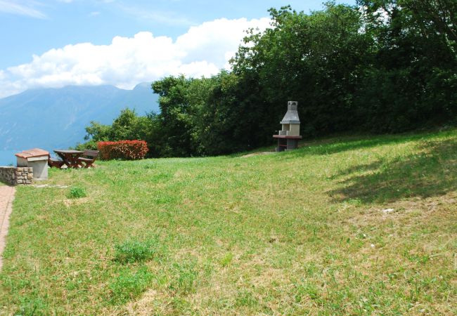 Villa in Tignale - Villa Lago - Theater Home, mit Garage und wunderschöne Seeblick Villa in Tignale - Villa Lago - Theater Home, mit Garage und wunderschöne Seeblick