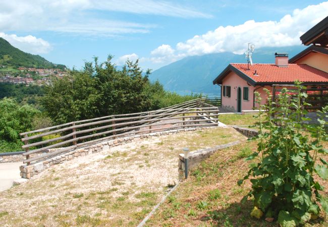 Villa in Tignale - Villa Lago - Theater Home, mit Garage und wunderschöne Seeblick Villa in Tignale - Villa Lago - Theater Home, mit Garage und wunderschöne Seeblick