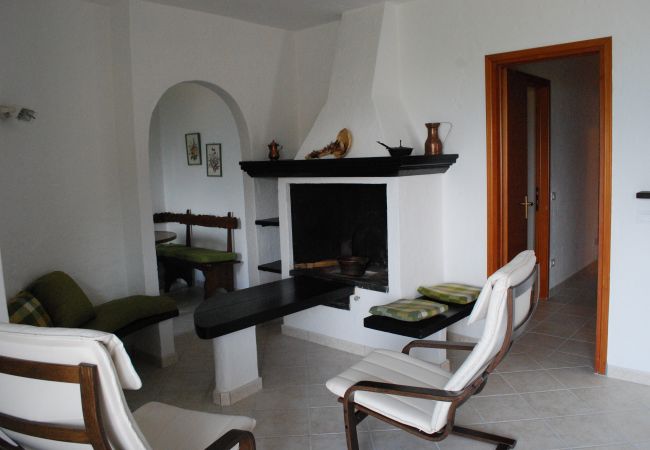 Ferienwohnung in Tignale - Colombo - Theater Home, mit großer Terrasse und wunderschönem Seeblick Ferienwohnung in Tignale - Colombo - Theater Home, mit großer Terrasse und wunderschönem Seeblick