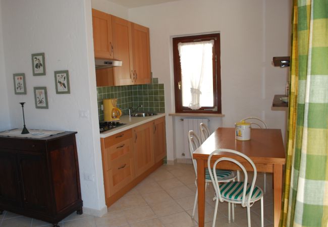 Ferienwohnung in Tignale - Colombo - Theater Home, mit großer Terrasse und wunderschönem Seeblick Ferienwohnung in Tignale - Colombo - Theater Home, mit großer Terrasse und wunderschönem Seeblick