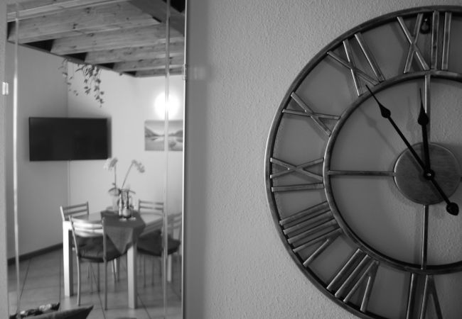 Ferienwohnung in Tignale - Lince - Theater Home, mit Pool und Seeblick Ferienwohnung in Tignale - Lince - Theater Home, mit Pool und Seeblick