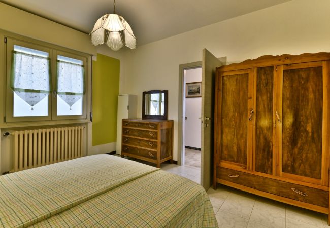 Ferienwohnung in Tignale - Villa Margherita - Theater Home, Wohnung mit wunderschönem Seeblick Ferienwohnung in Tignale - Villa Margherita - Theater Home, Wohnung mit wunderschönem Seeblick