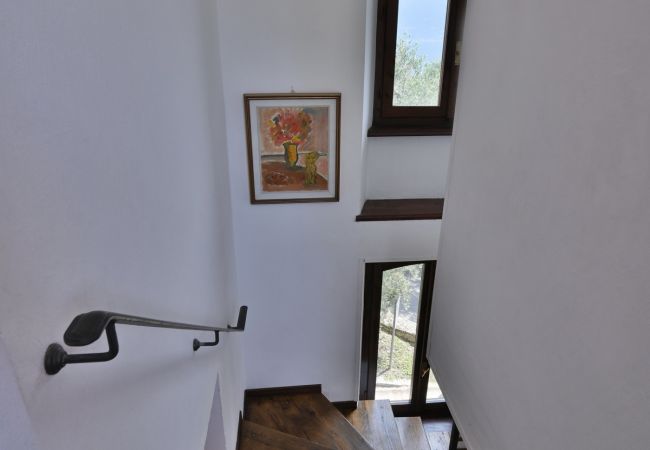 Villa in Gargnano - La Limonaia by Theater Home, mit wunderschönem Seeblick und Pool Villa in Gargnano - La Limonaia by Theater Home, mit wunderschönem Seeblick und Pool