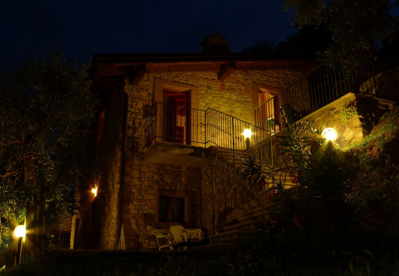 Ferienwohnung in Gargnano - Casaliva by Theater Home, Wohnung mit wunderschönem Seeblick Ferienwohnung in Gargnano - Casaliva by Theater Home, Wohnung mit wunderschönem Seeblick