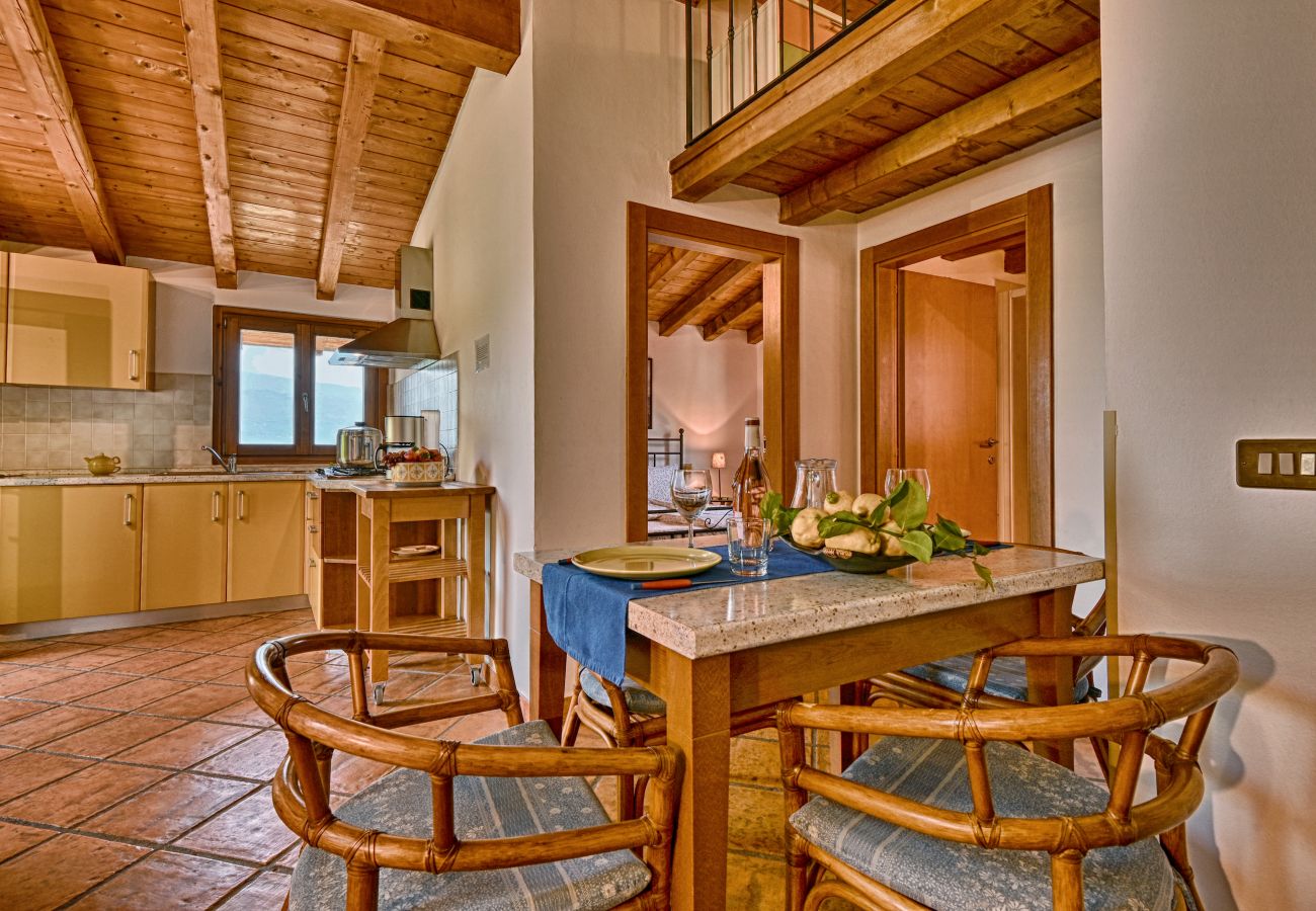 Ferienwohnung in Gargnano - Casaliva by Theater Home, Wohnung mit wunderschönem Seeblick Ferienwohnung in Gargnano - Casaliva by Theater Home, Wohnung mit wunderschönem Seeblick