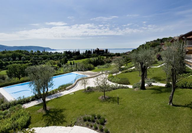 Ferienwohnung in Toscolano-Maderno - Eagle by Theater Home, im Golf Bogliaco mit pool Ferienwohnung in Toscolano-Maderno - Eagle by Theater Home, im Golf Bogliaco mit pool