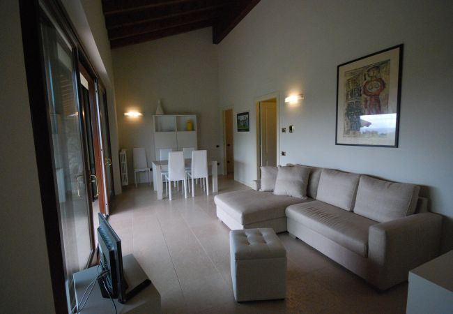 Ferienwohnung in Toscolano-Maderno - Eagle by Theater Home, im Golf Bogliaco mit pool Ferienwohnung in Toscolano-Maderno - Eagle by Theater Home, im Golf Bogliaco mit pool