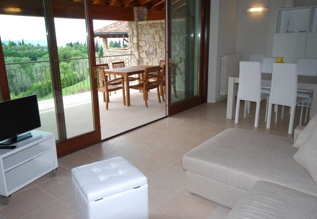 Ferienwohnung in Toscolano-Maderno - Eagle by Theater Home, im Golf Bogliaco mit pool Ferienwohnung in Toscolano-Maderno - Eagle by Theater Home, im Golf Bogliaco mit pool