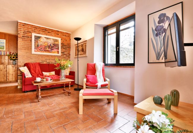 Ferienwohnung in Toscolano-Maderno - Rustico Cecina by Theater Home, mit großem und eingezäuntem Garten Ferienwohnung in Toscolano-Maderno - Rustico Cecina by Theater Home, mit großem und eingezäuntem Garten