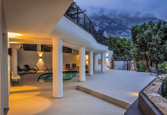 Villa in Limone sul Garda - Villa Abetaia Villa in Limone sul Garda - Villa Abetaia