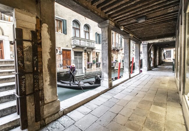 Ferienwohnung in Venedig - Ca' Delle Acque Deluxe Apartment R&R Ferienwohnung in Venedig - Ca' Delle Acque Deluxe Apartment R&R