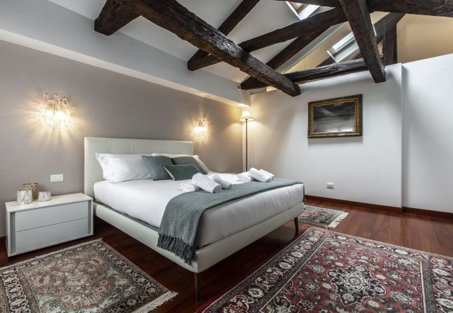 Ferienwohnung in Venedig - San Pantalon Luxury Penthouse R&R Ferienwohnung in Venedig - San Pantalon Luxury Penthouse R&R
