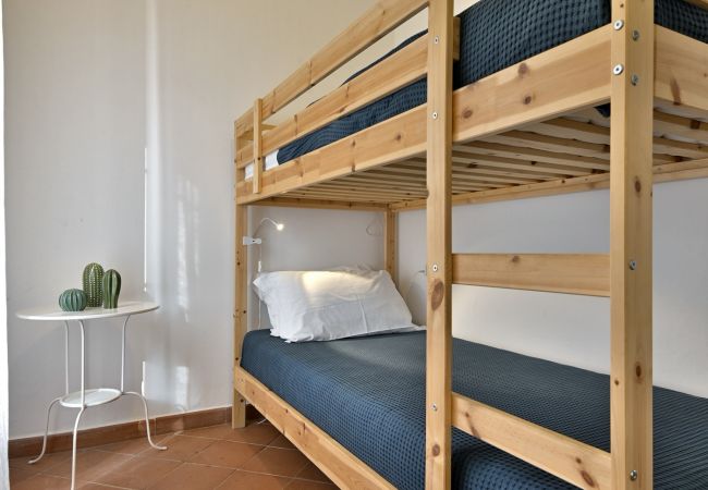 Ferienwohnung in Toscolano-Maderno - Marierose by Theater Home, direkt am See Ferienwohnung in Toscolano-Maderno - Marierose by Theater Home, direkt am See