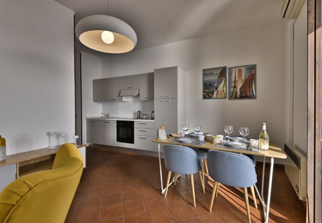 Ferienwohnung in Toscolano-Maderno - Marierose by Theater Home, direkt am See Ferienwohnung in Toscolano-Maderno - Marierose by Theater Home, direkt am See