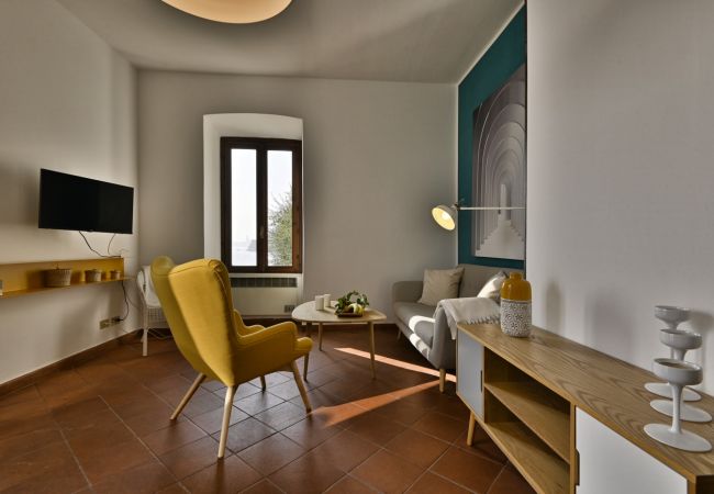 Ferienwohnung in Toscolano-Maderno - Marierose by Theater Home, direkt am See Ferienwohnung in Toscolano-Maderno - Marierose by Theater Home, direkt am See