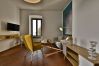 Ferienwohnung in Toscolano-Maderno - Marierose by Theater Home, direkt am See Ferienwohnung in Toscolano-Maderno - Marierose by Theater Home, direkt am See