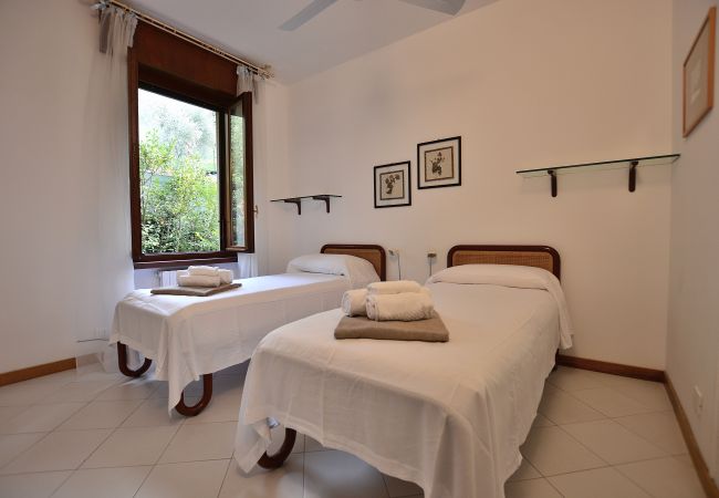 Ferienwohnung in Torri del Benaco - Apartment Frader Otto Ferienwohnung in Torri del Benaco - Apartment Frader Otto