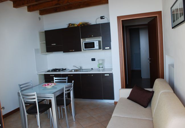 Ferienwohnung in Tignale - Dante - Theater Home, mit Pool und wunderschönem Seeblick Ferienwohnung in Tignale - Dante - Theater Home, mit Pool und wunderschönem Seeblick
