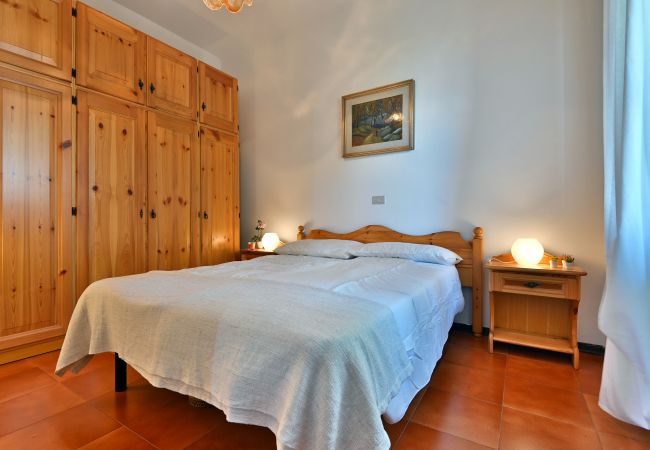 Ferienwohnung in Tignale - Lina's Home - Theater Home, mit Terrasse und Seeblick Ferienwohnung in Tignale - Lina's Home - Theater Home, mit Terrasse und Seeblick