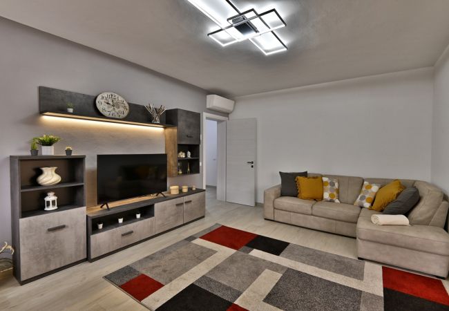 Ferienwohnung in Toscolano-Maderno - La Palma by Theater Home, in der Nähe des Zentrums und des Strandes  Ferienwohnung in Toscolano-Maderno - La Palma by Theater Home, in der Nähe des Zentrums und des Strandes