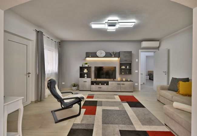 Ferienwohnung in Toscolano-Maderno - La Palma by Theater Home, in der Nähe des Zentrums und des Strandes  Ferienwohnung in Toscolano-Maderno - La Palma by Theater Home, in der Nähe des Zentrums und des Strandes