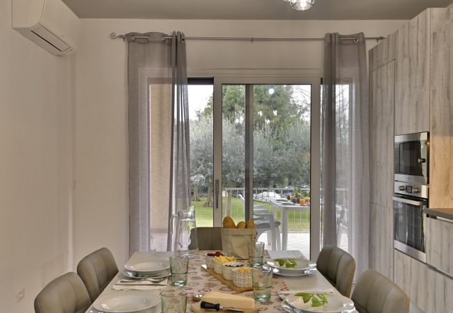 Ferienwohnung in Toscolano-Maderno - La Palma by Theater Home, in der Nähe des Zentrums und des Strandes  Ferienwohnung in Toscolano-Maderno - La Palma by Theater Home, in der Nähe des Zentrums und des Strandes