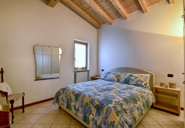 Ferienwohnung in Tignale - Appartamento Maja - Theater Home, mit wunderschönem Seeblick Ferienwohnung in Tignale - Appartamento Maja - Theater Home, mit wunderschönem Seeblick
